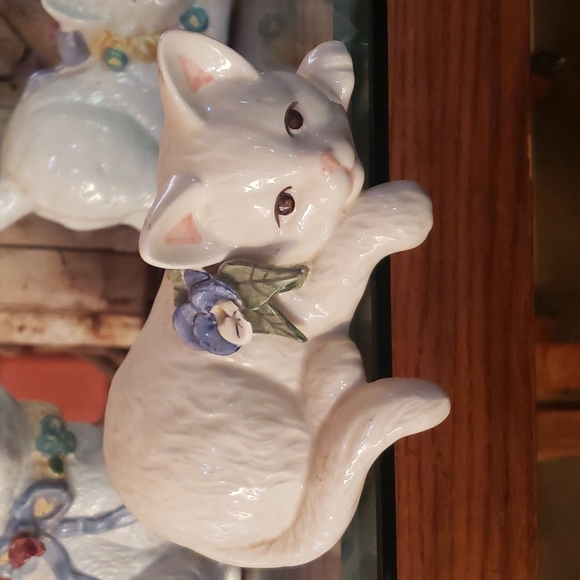 Vintage set of 3 white Kitten Cats home decor - Picture 2 of 16